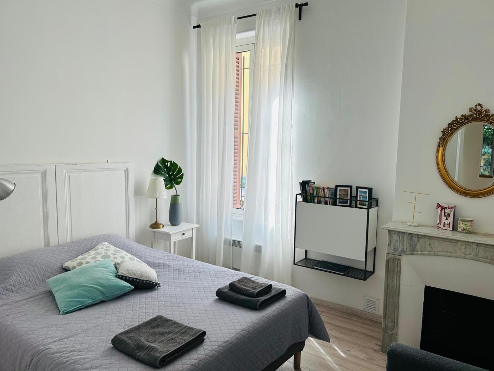 Charmante 3 Zimmer, Stadtwohnung Menton Exterior foto